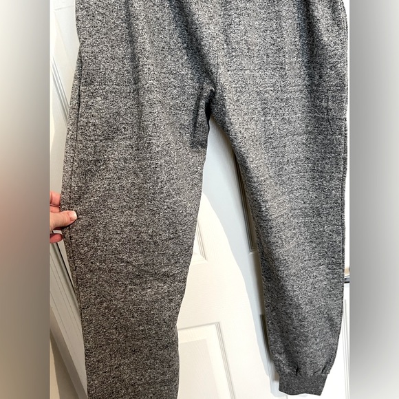 NWT Jogger Sweatpants Salt and Pepper Gray XL Banff Canada and Animal Icons - Picture 3 of 8